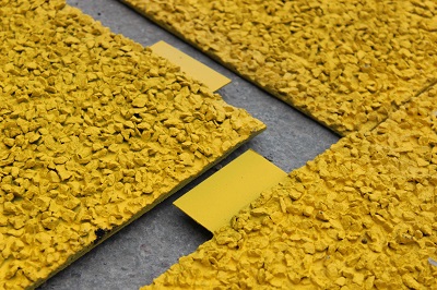 TILE WELD-DECK ANTISLIP SWDT, 500X2000MM SAFETY YELLOW FINE