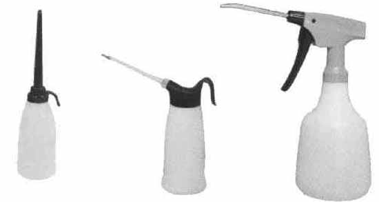 OILER ANGLE PLASTIC 130CC